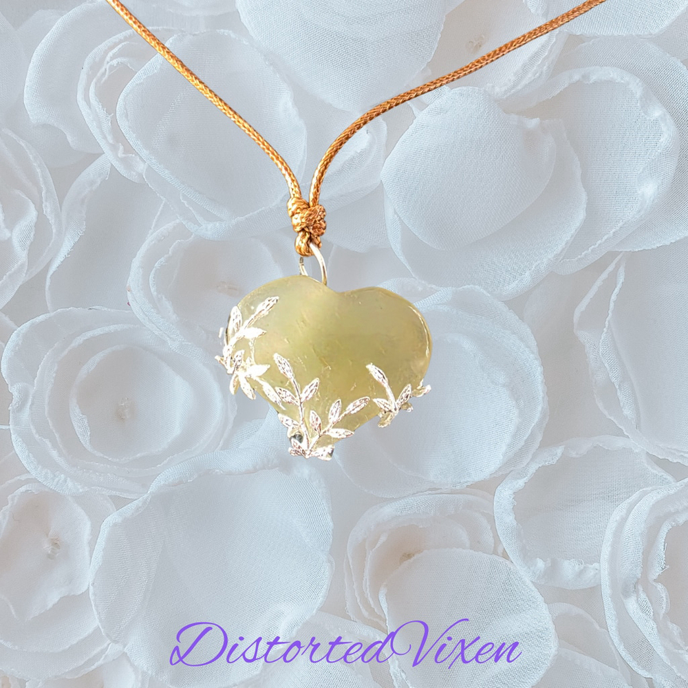 Green Aventurine Heart Necklace – Hand Wrapped Crystal Heart Pendant Chakra